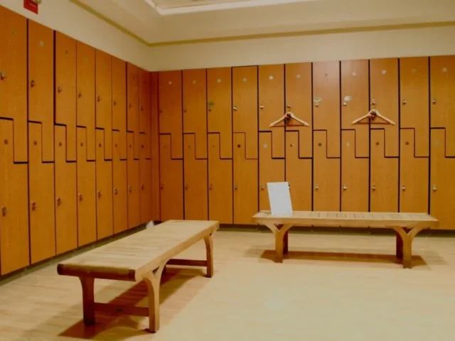 Soyunma Dolapları